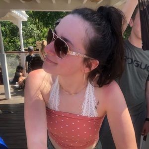 Meet your Posher, Sara